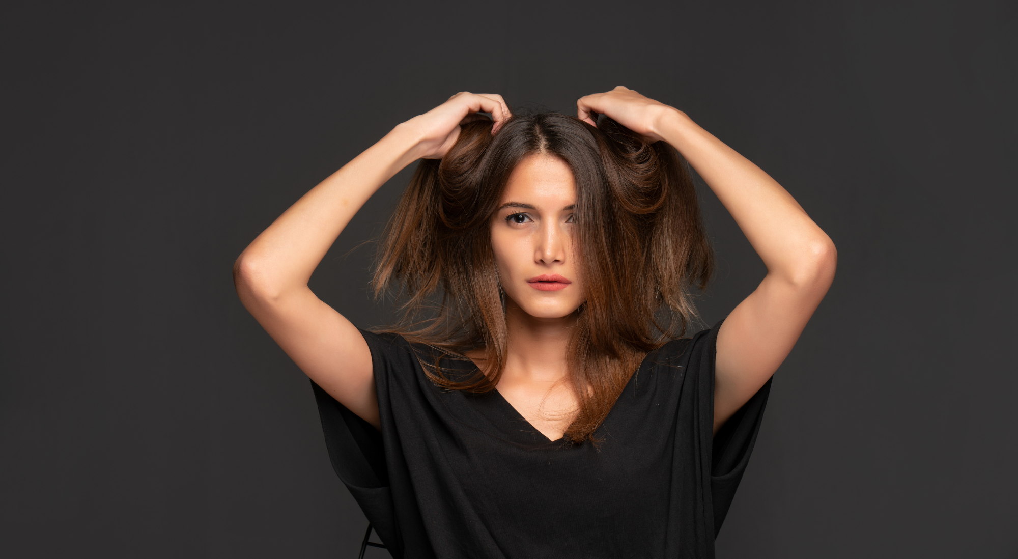 Fixe Auffrischung der Frisur - Das Trockenshampoo