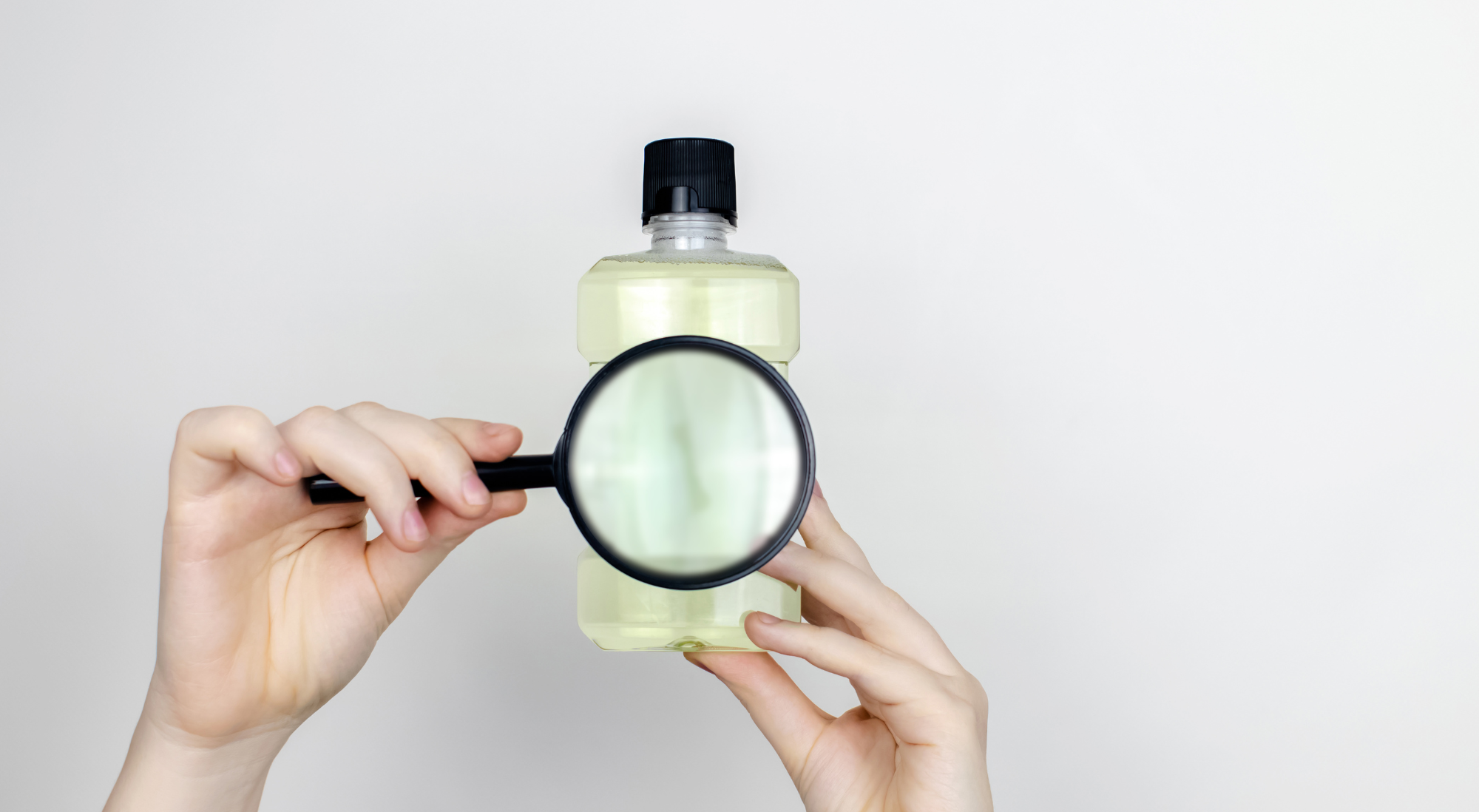 Parabene, Silikone und Sulfate: Wie schädlich sind sie wirklich?