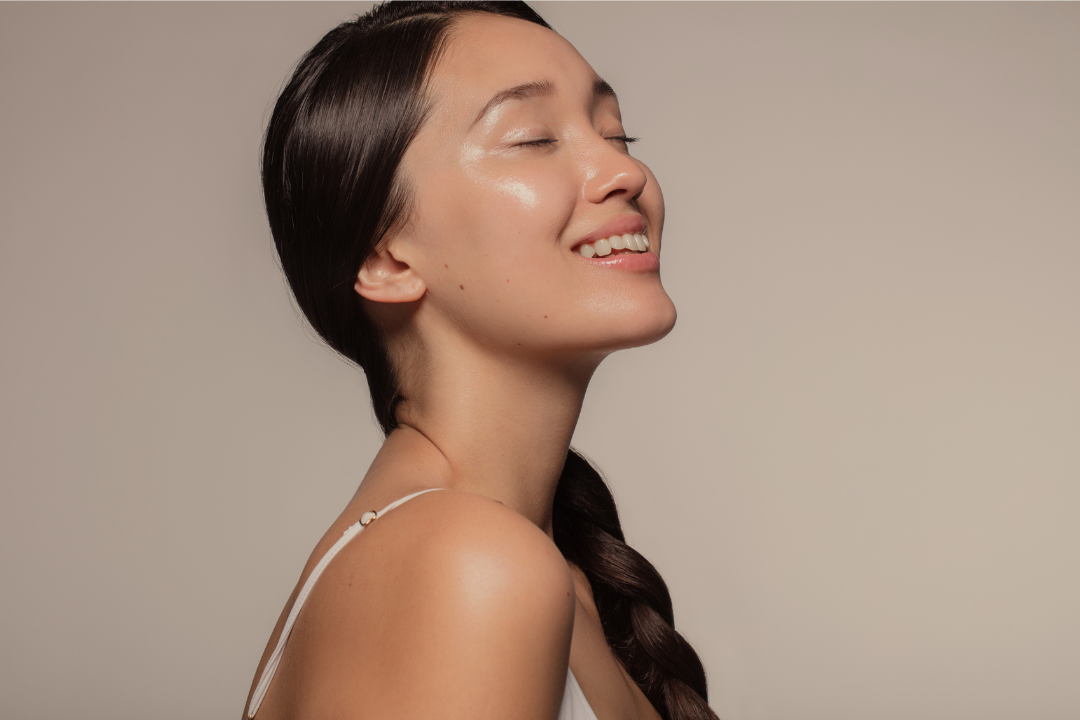„Glazed Skin“ – So geht der Glass-Skin-Trend für jeden Hauttyp